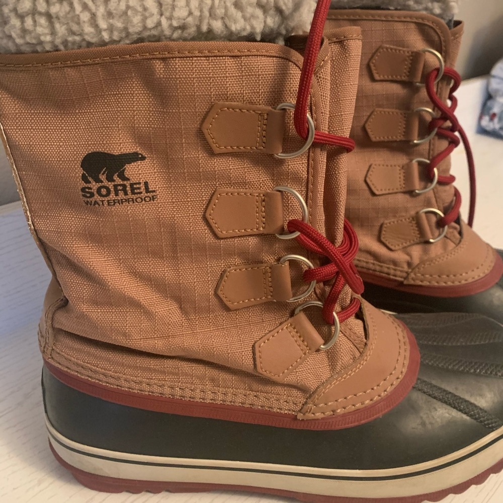Women’s Sorel Winter Boots - Picture 1 of 5